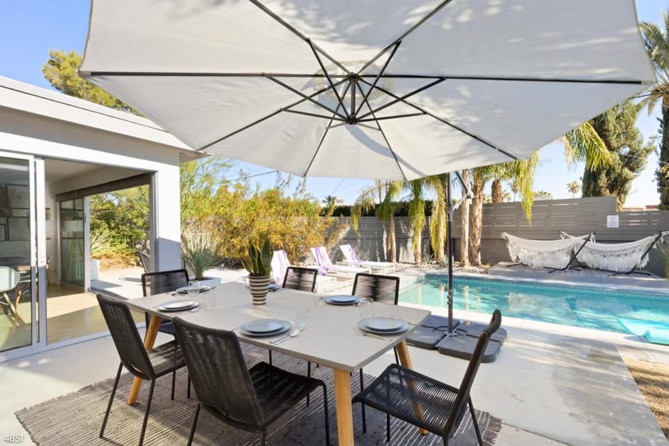 Blue Jean Baby House in Palm Springs