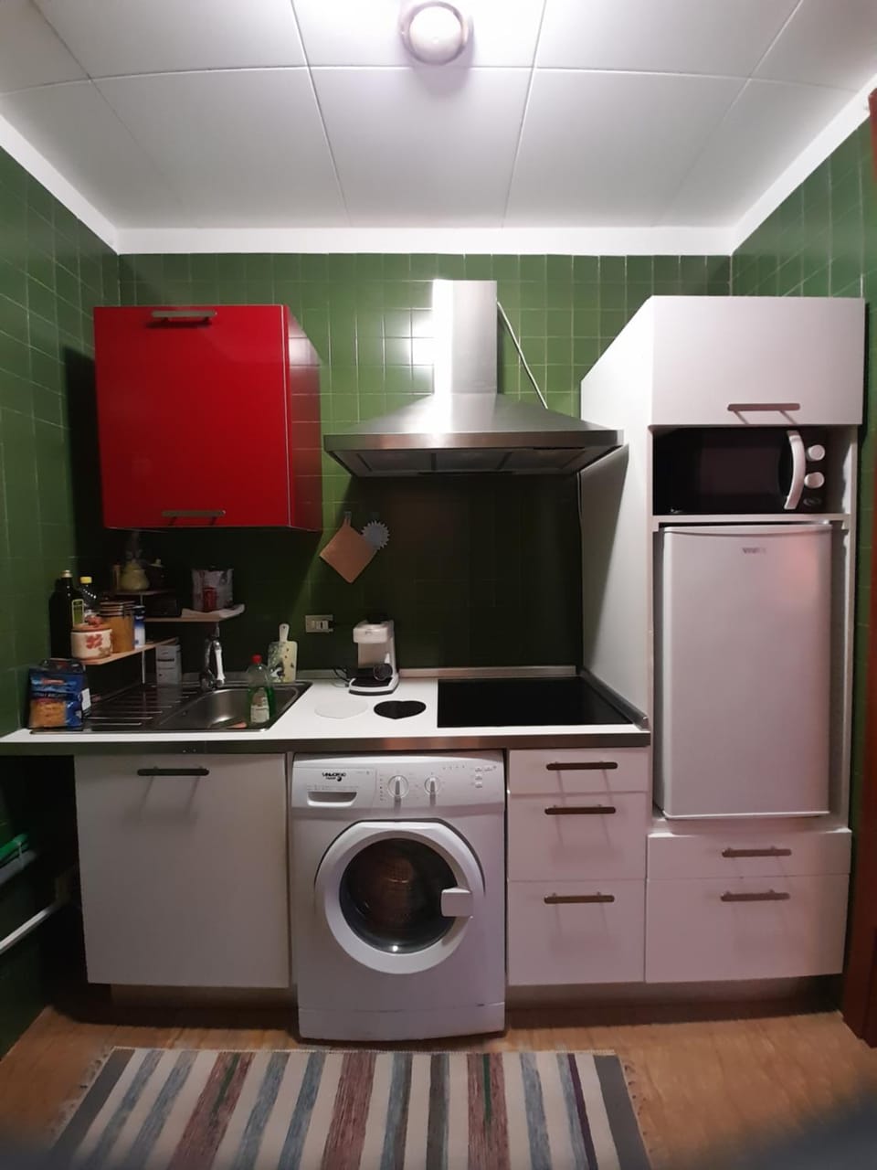 Coffee/tea facilities, Kitchen or kitchenette