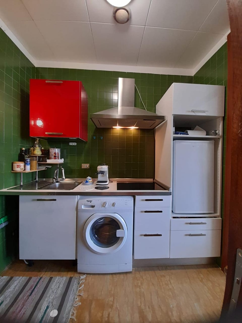 Kitchen or kitchenette, Breakfast, kitchen