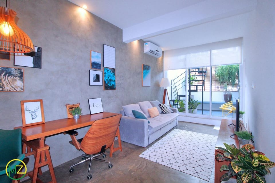 Beautiful penthouse w/ jacuzzi and BBQ in Ipanema Apartment in Rio de Janeiro