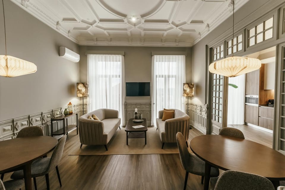 TV and multimedia, Living room, Dining area