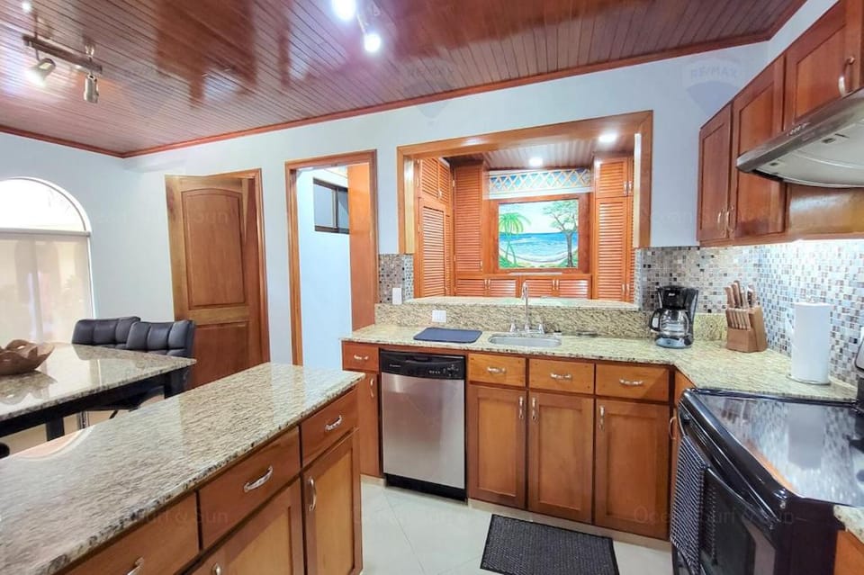LA BUENA VIDA CONDO Apartment in Tamarindo