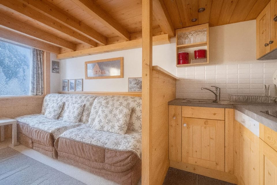 Bel Apt Near The Slopes Argentiere Apartment in Chamonix