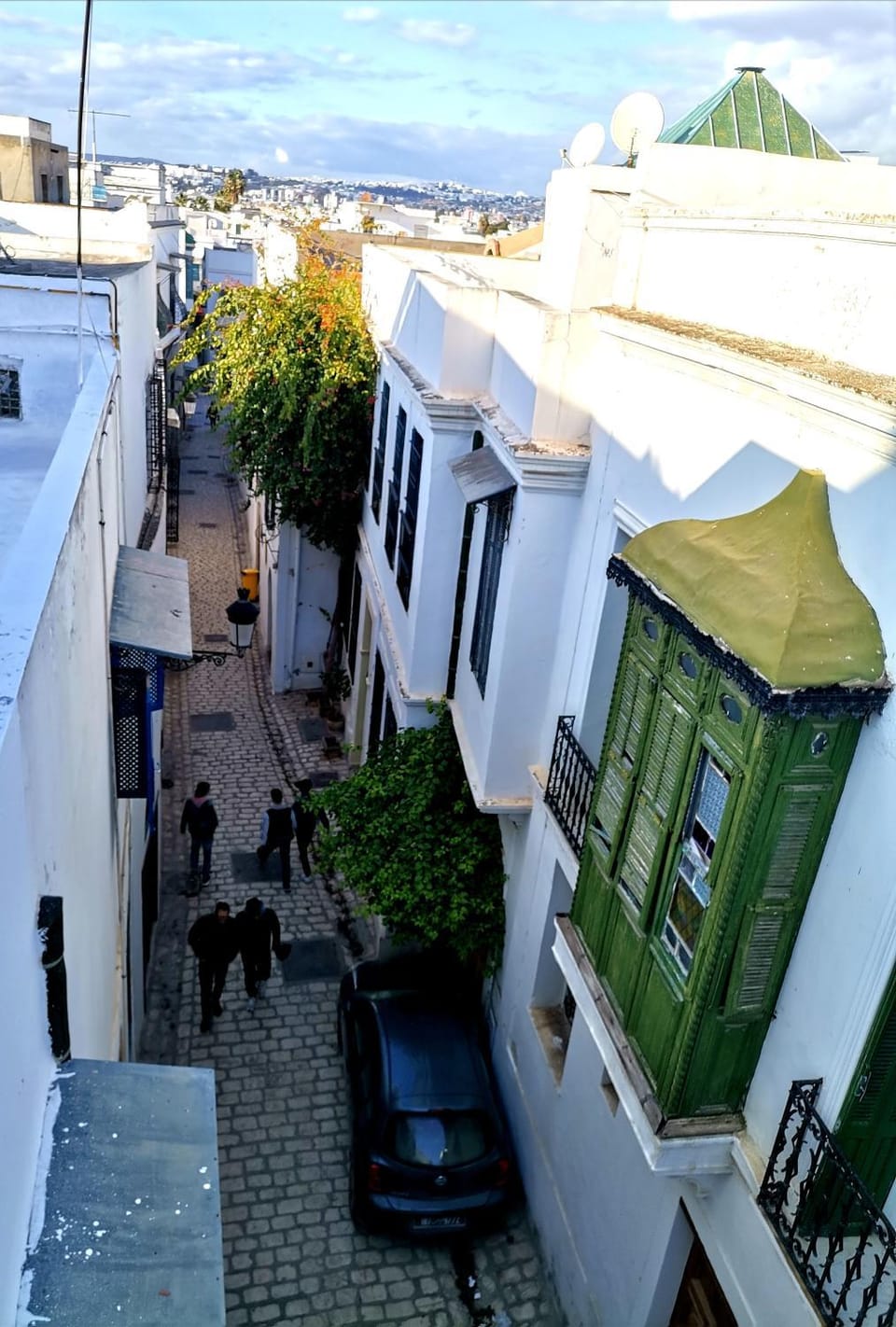 Balcony/Terrace, Street view
