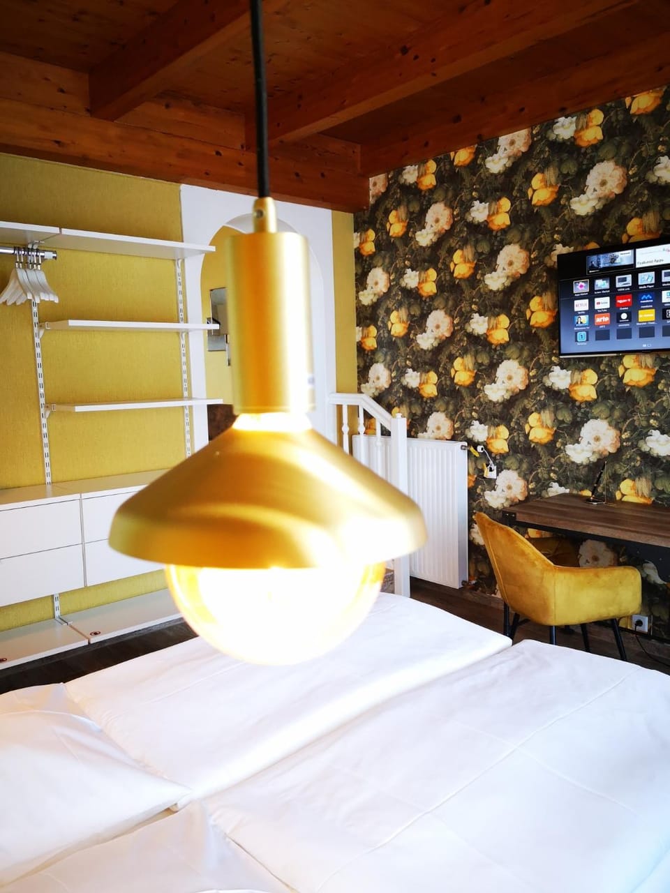 TV and multimedia, Bedroom, wardrobe