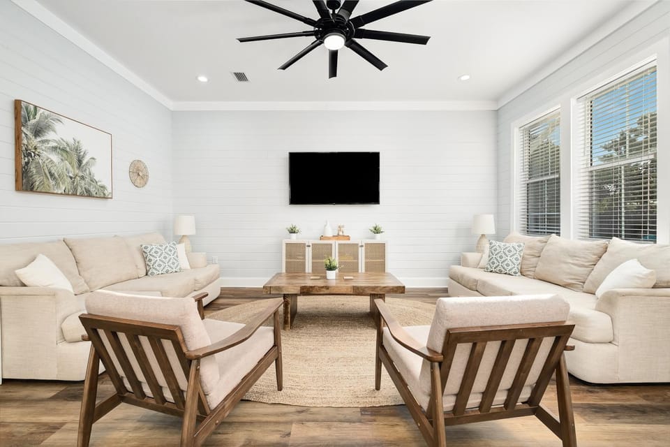 TV and multimedia, Living room, Seating area