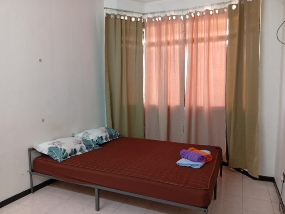 Homestay Idaman Penang with 3 Bedroom Aircond Apartment in Penang