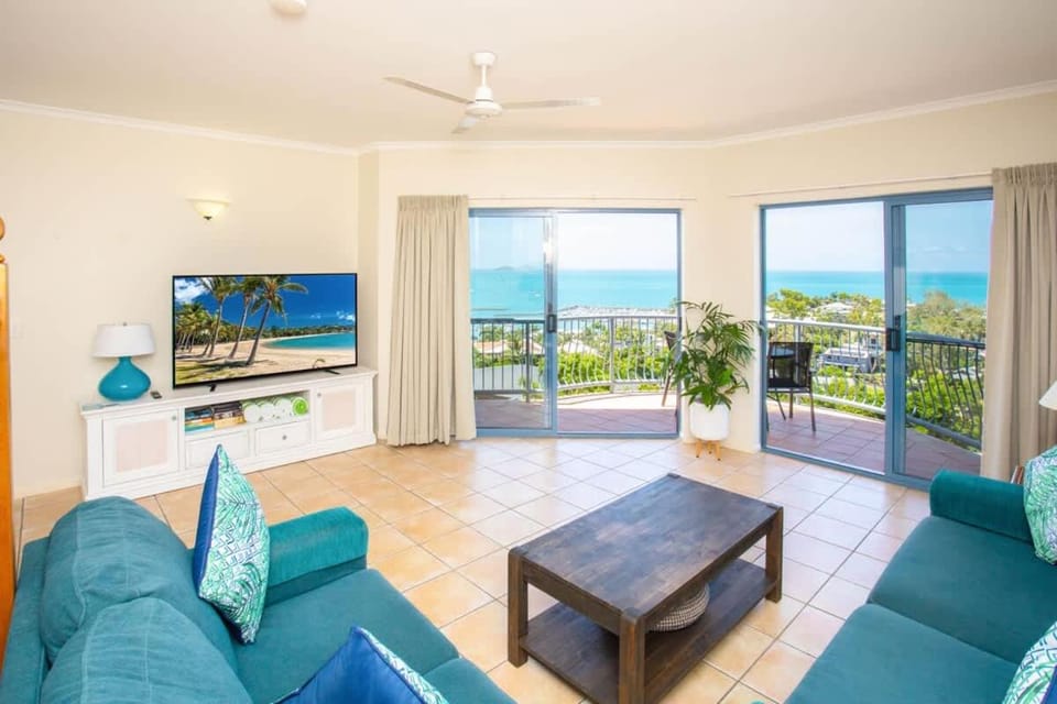 STAR VIEW 9, POOL, WIFI, SLEEP 4, BEST VIEWS IN AIRLIE Apartment in Airlie Beach