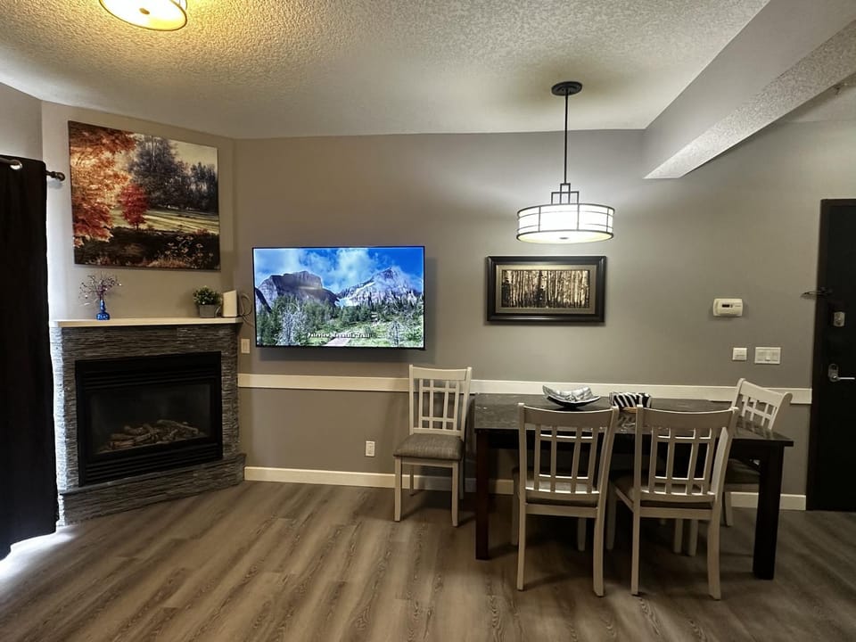 TV and multimedia, Dining area