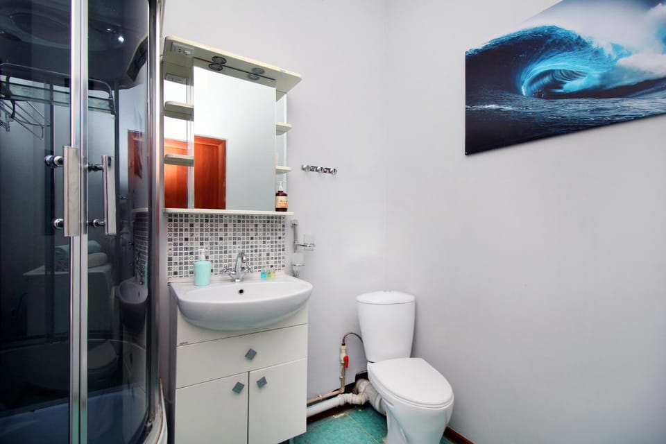Shower, Toilet, Bathroom