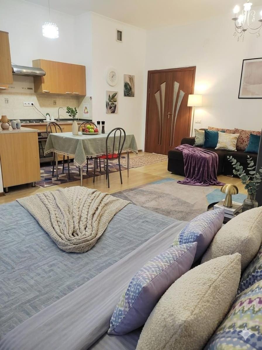 Уютные и комфортные квартиры в ЖК Манхэттен Apartment in Almaty