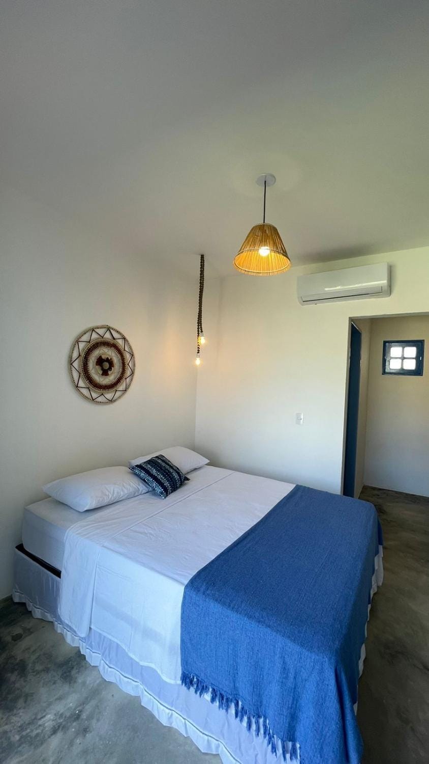 Bed, Photo of the whole room, Bedroom, air conditioner