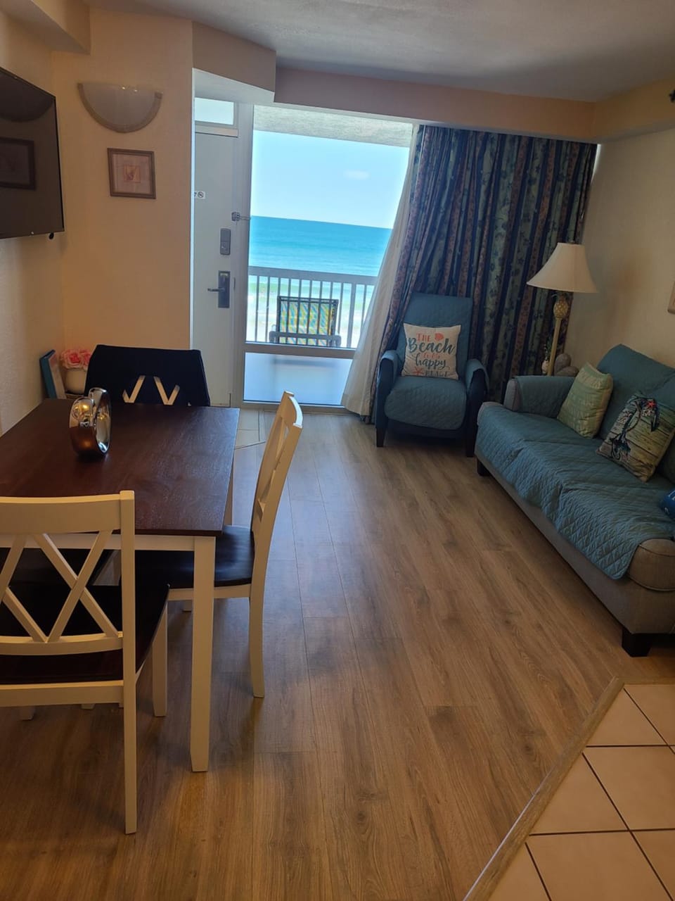 Living room, Dining area, Sea view