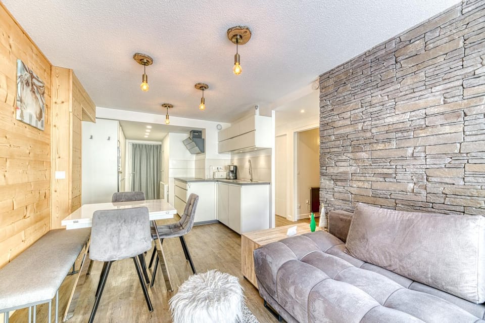 Kitchen or kitchenette, Living room, Dining area