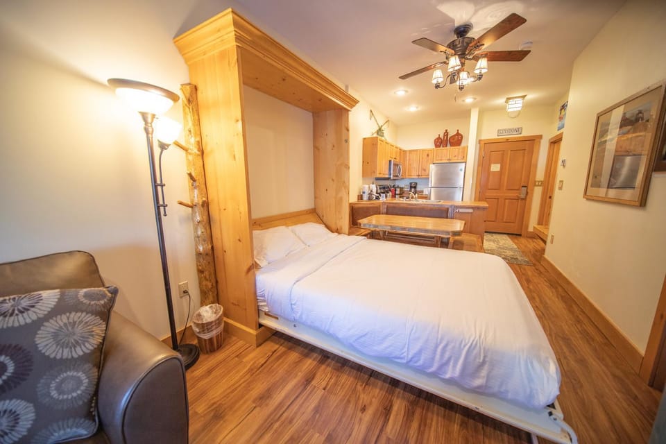 Expedition Station 8554 by SummitCove Lodging in Colorado House in Keystone