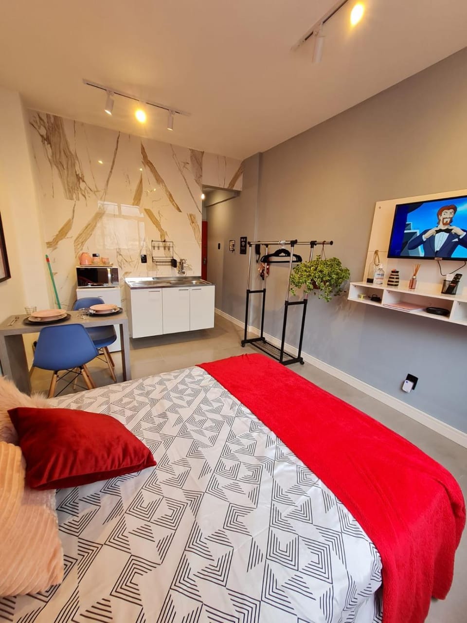 Photo of the whole room
