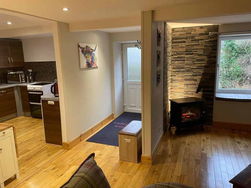 The Mews with Private Parking Apartment in Oban