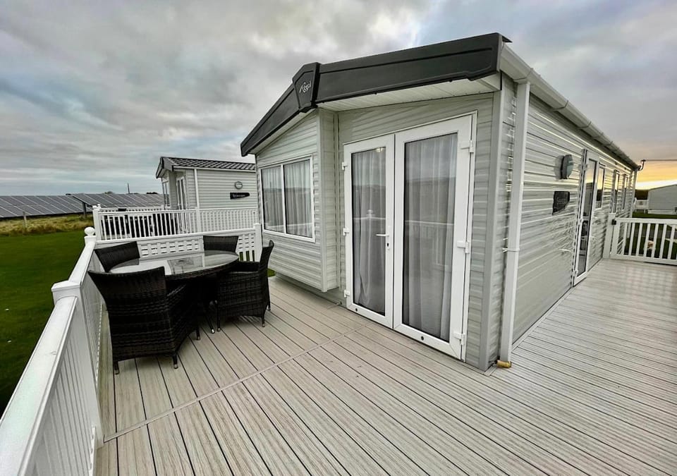 Property building, Patio