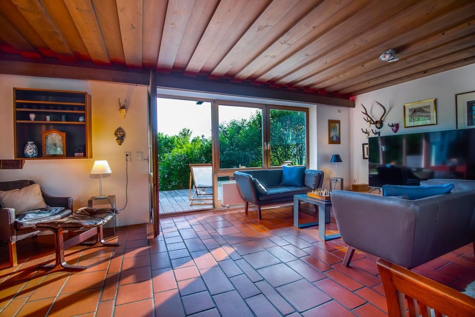 Künstlervilla mit grandiosem Panoramablick Villa in Tyrol
