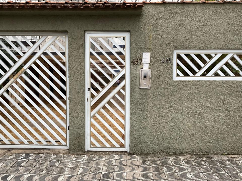Facade/entrance, City view