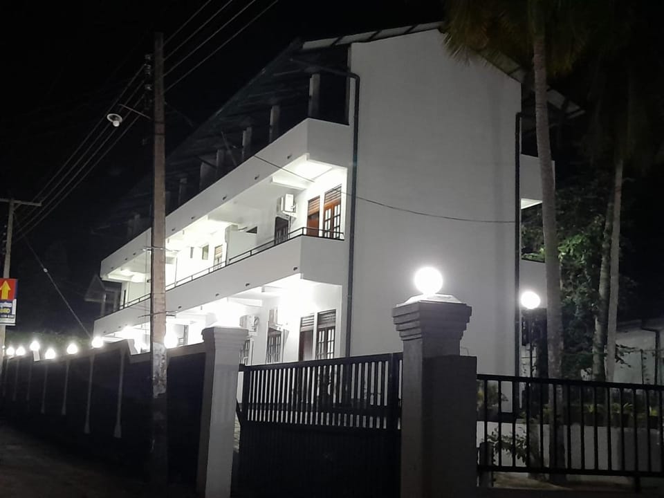 Paradise Villa Bed and Breakfast in Western Province
