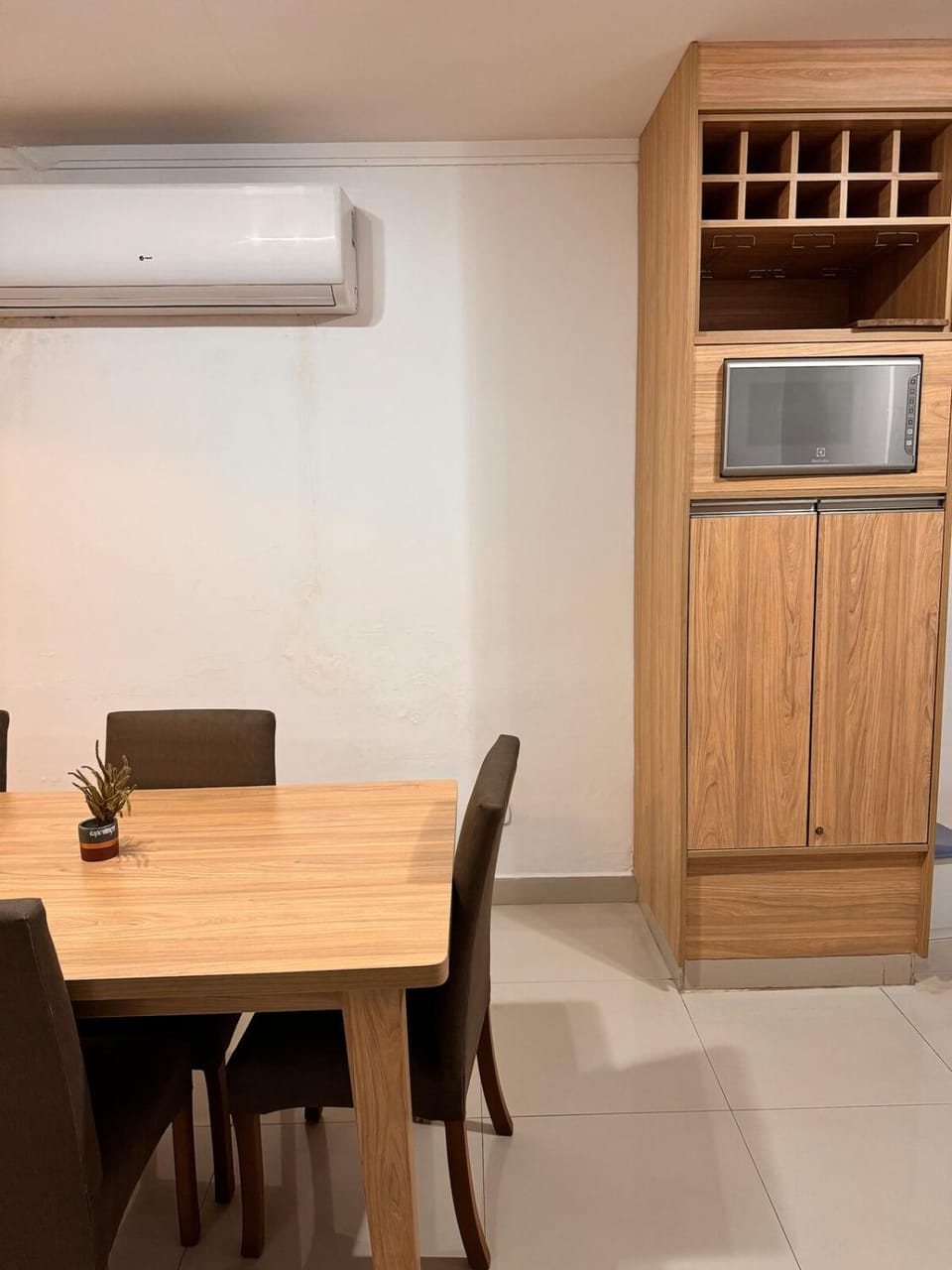 Cobertura na Praia da Enseada-Guarujá 180m2 10 hospedes Apartment in State of São Paulo
