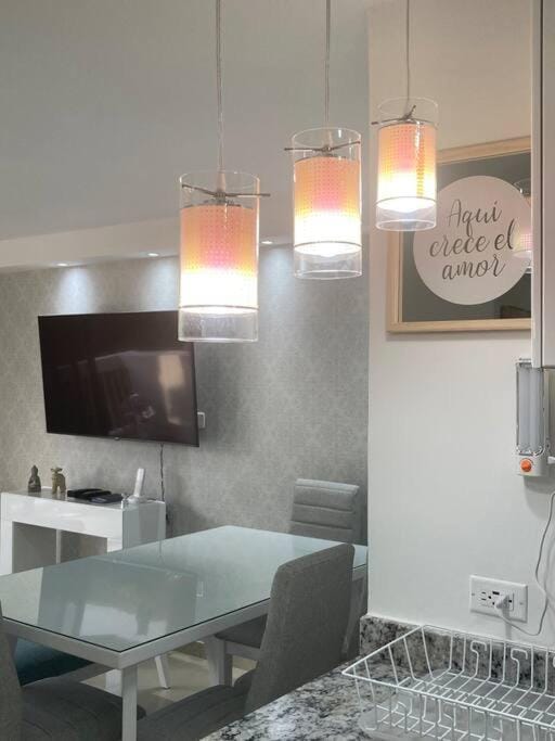 Communal lounge/ TV room, Dining area