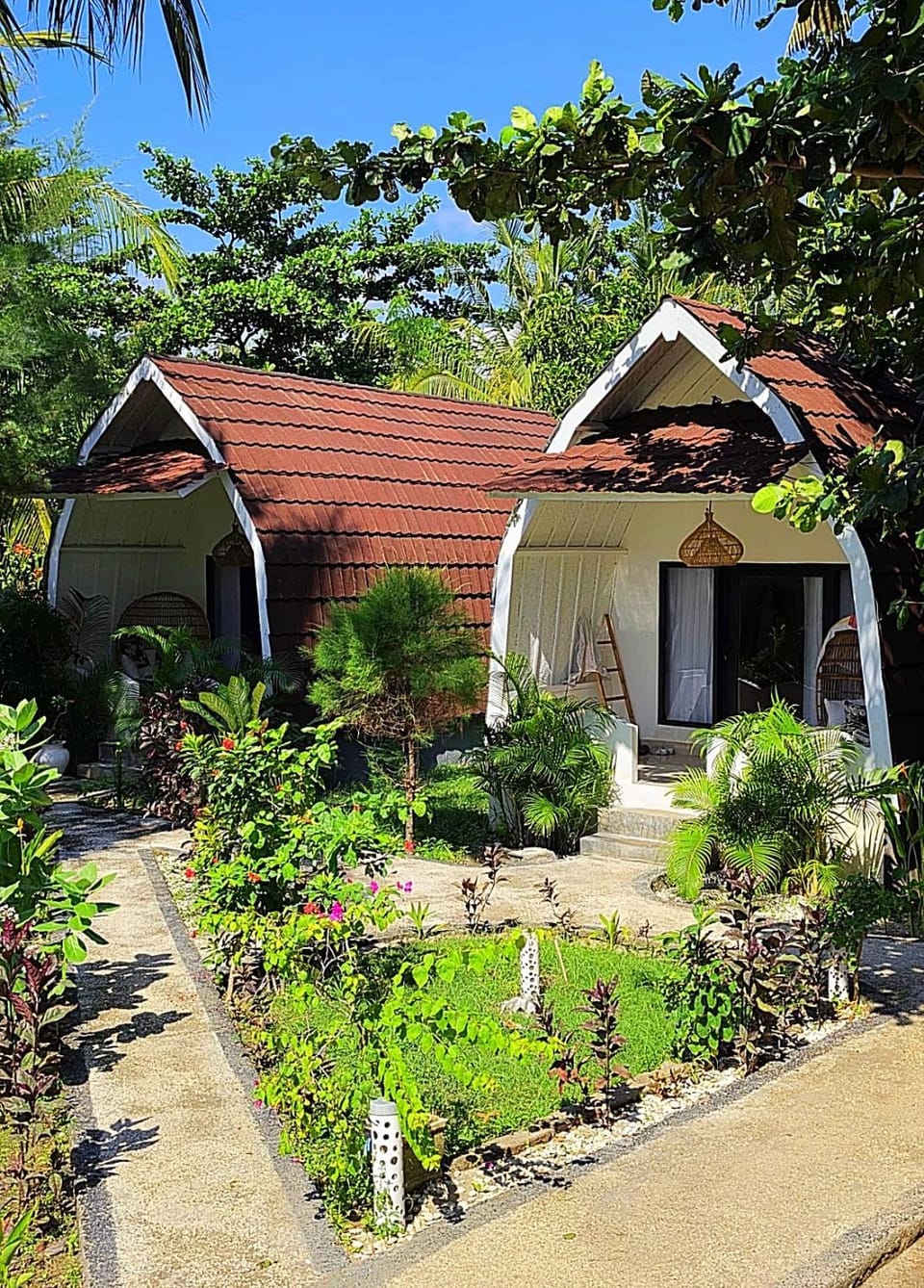 Property building, Restaurant/places to eat, Garden, Garden view, Swimming pool, Breakfast