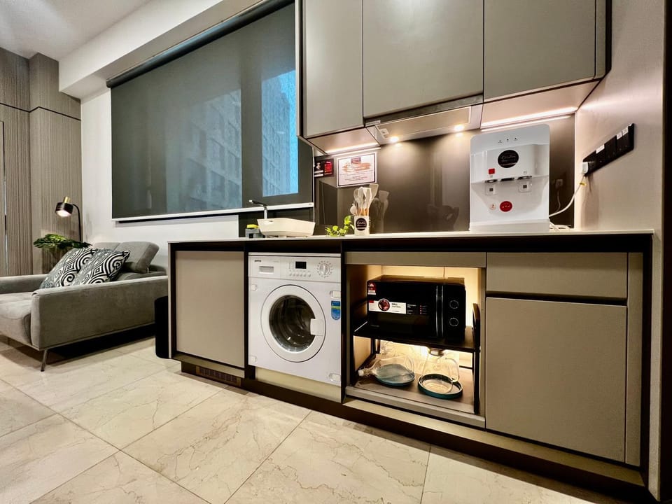 Kitchen or kitchenette, Living room, Seating area, washing machine
