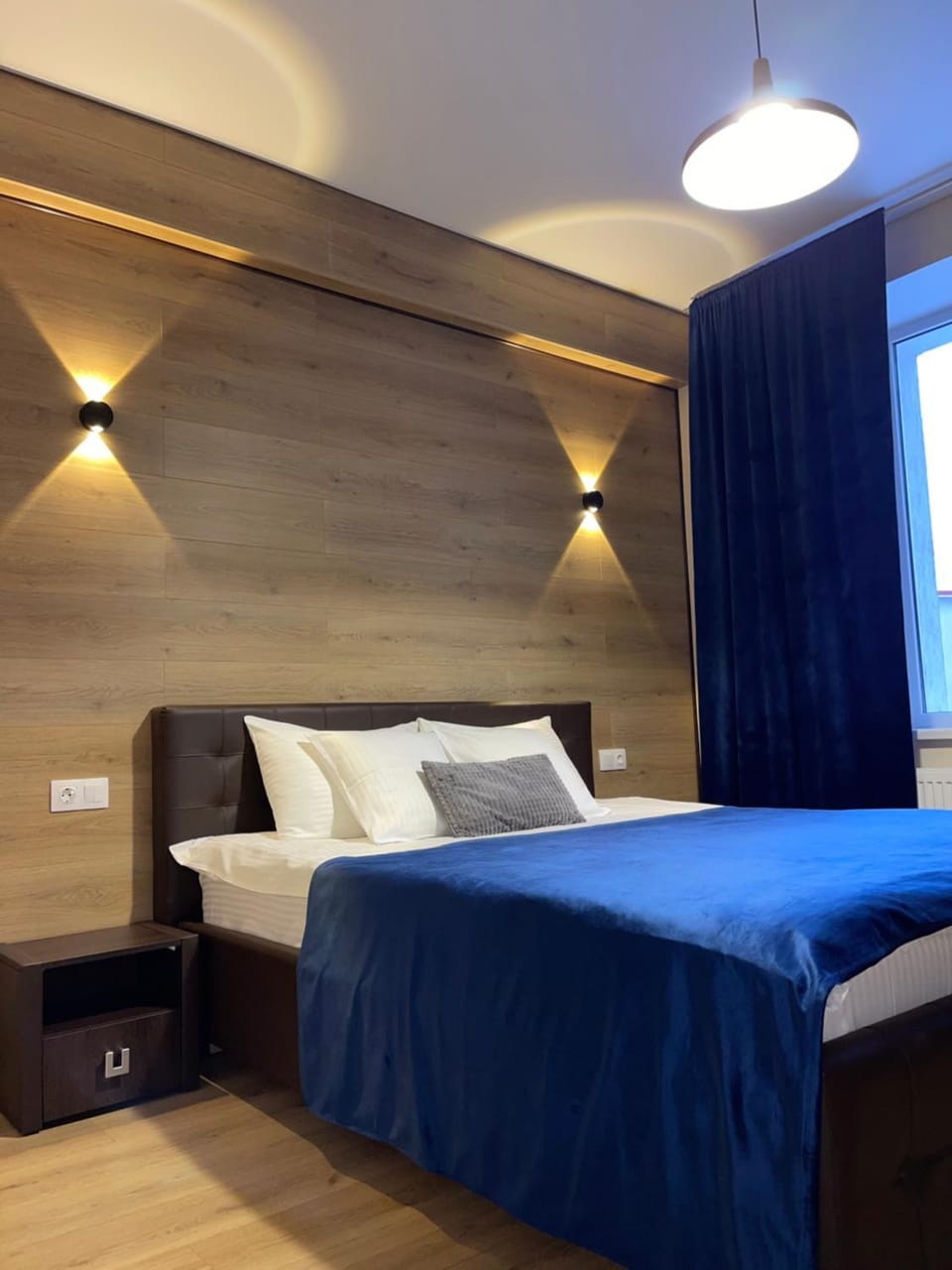 Bed, TV and multimedia, Bedroom, Guests