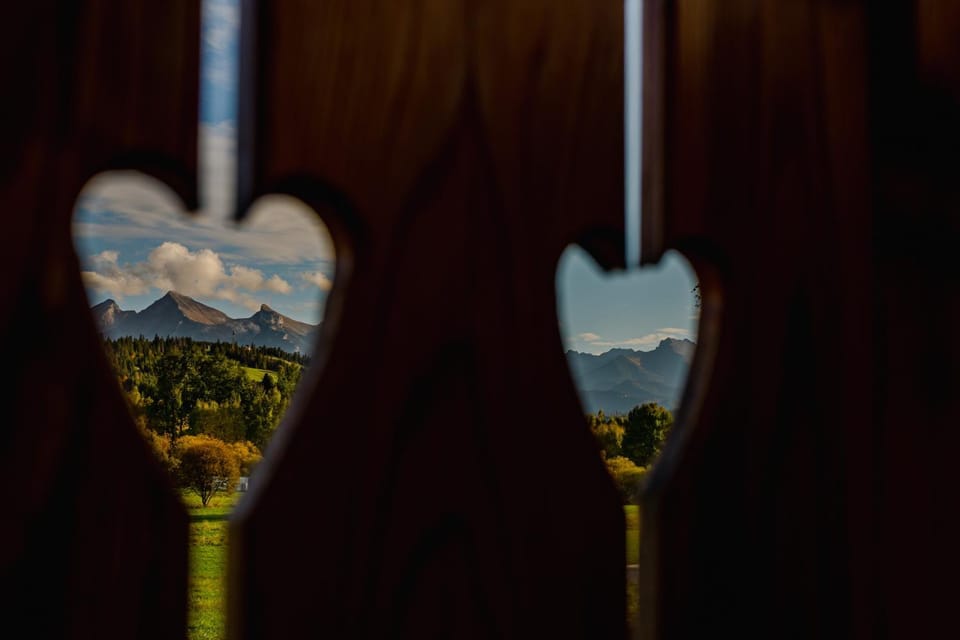Balcony/Terrace, Mountain view