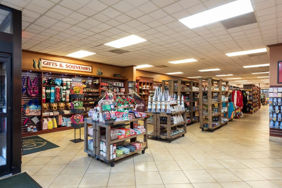 Supermarket/grocery shop