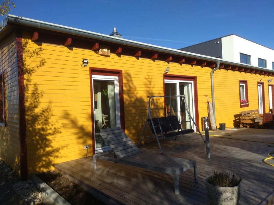 Property building, Day