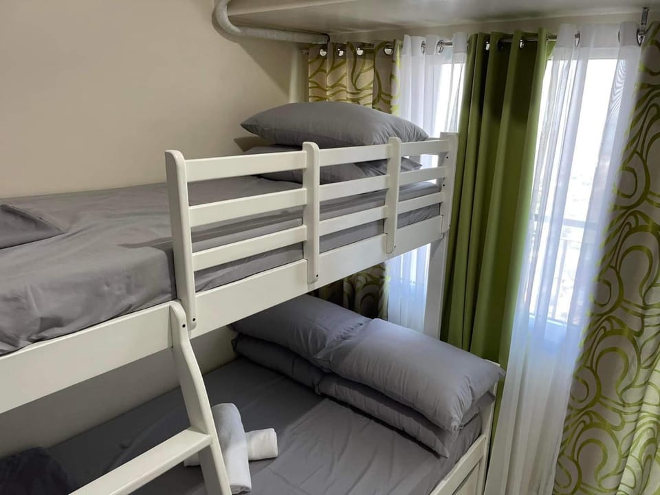 Bed, Bedroom, bunk bed