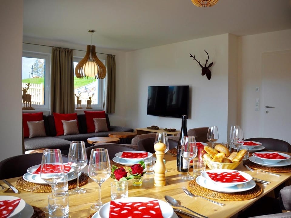 Living room, Dining area