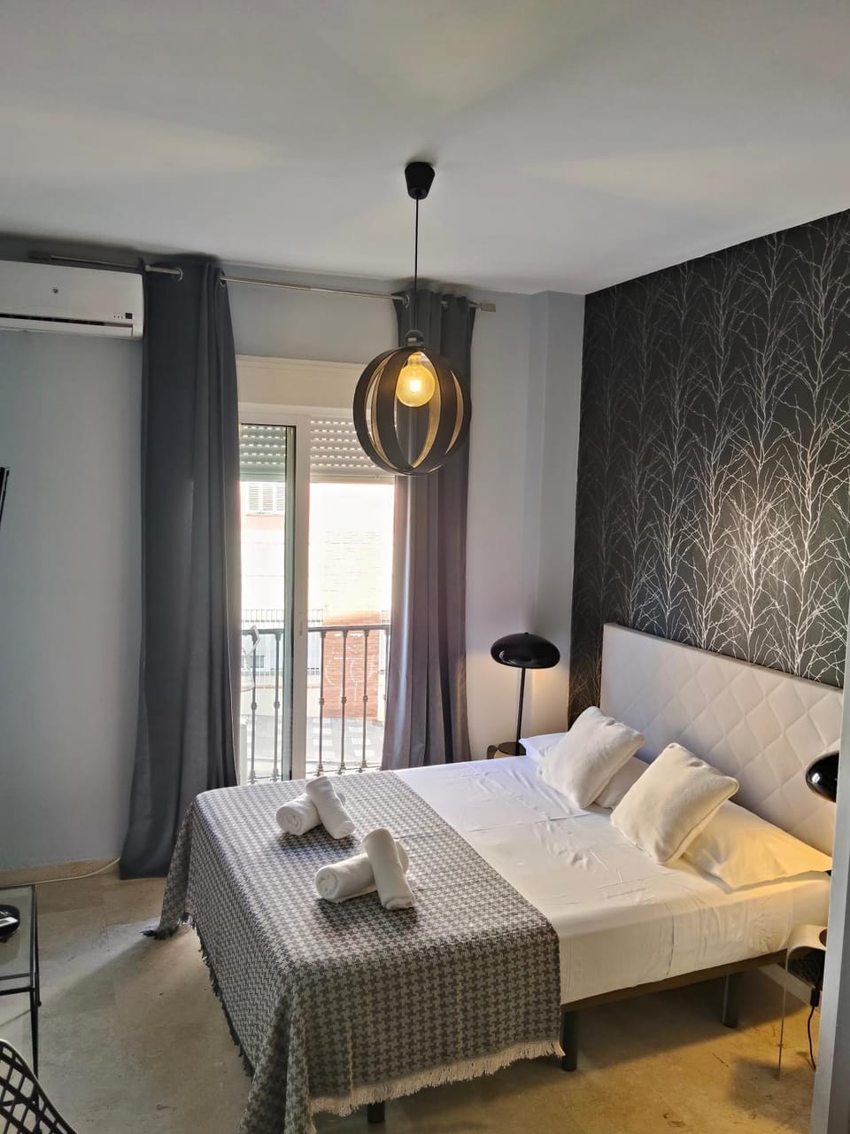 Bed, Photo of the whole room, Bedroom, towels, air conditioner