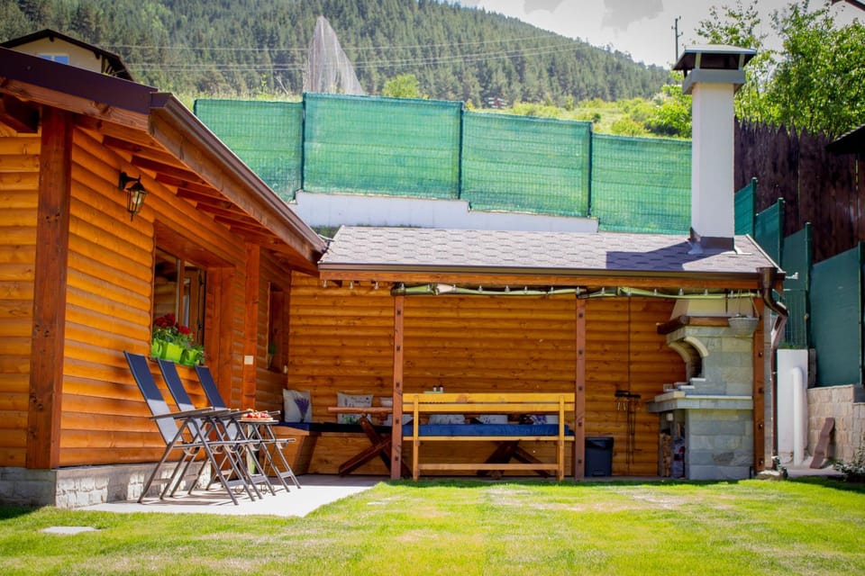 Patio, Day, Garden, Garden view