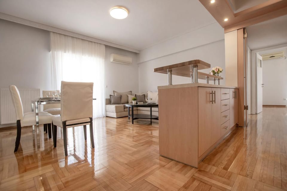 Upscale Luxury Athens Renovated Dream Home in One of the most Favorable Locations by National Gardens, Zoo & Hellenic Parliament in Syntagma and Stylish Exquisite Kolonaki neighborhood Apartment in Athens
