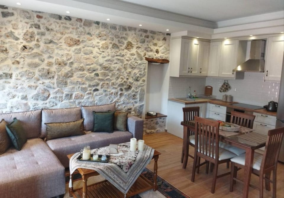 Tsolakis Luxury House House in Leonidio