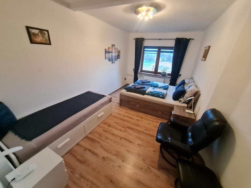 Malebný Rodinný Dům v Přírodě, Sauna, BBQ Apartment in Czechia
