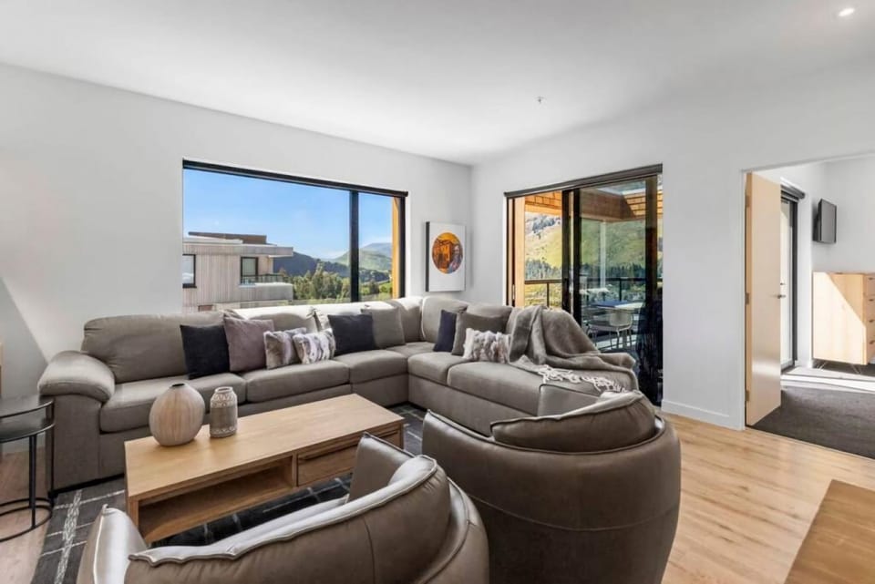 Mountain Views Penthouse - Apartment 22 Apartment in Queenstown