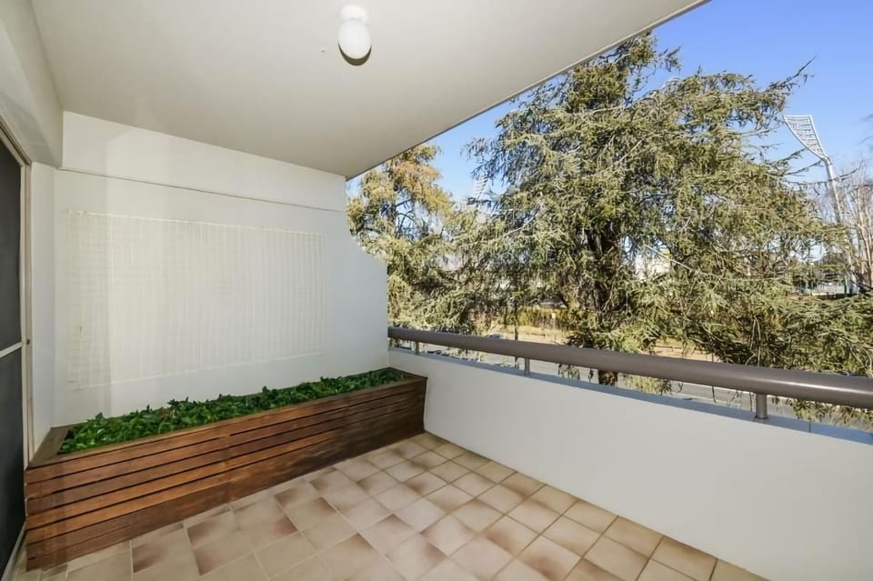 The Summit E2 Kingston ACT Apartment in Canberra