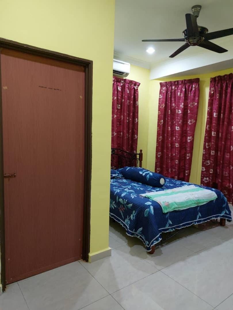 HOMESTAY D'BUKIT PULAU MELAKA House in Malacca