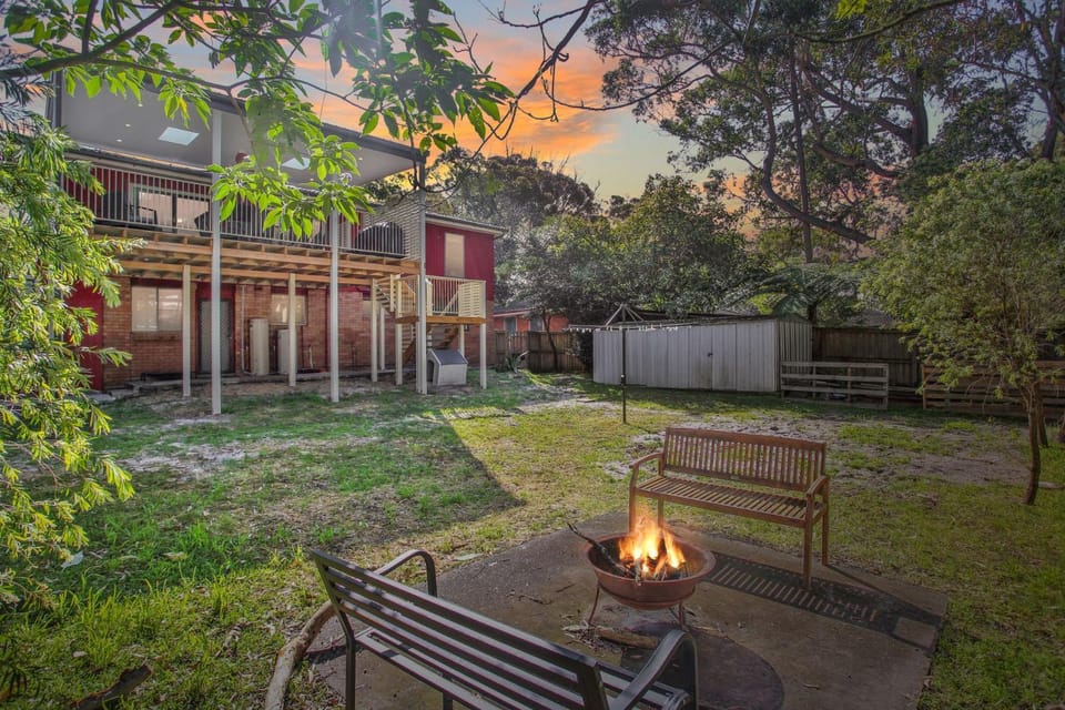 Barralong Beach House House in Hawks Nest