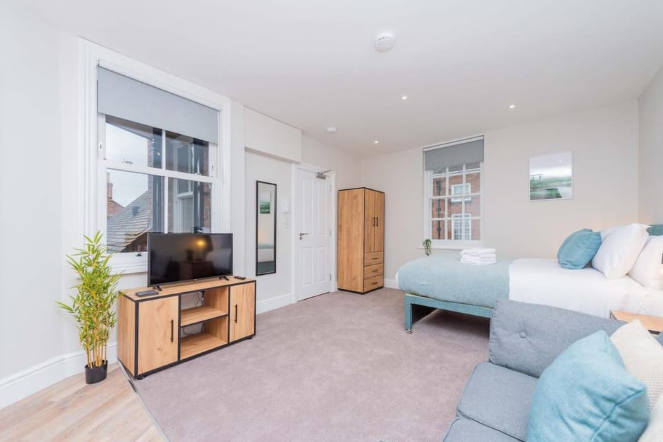 Studio 2, Second Floor Leisure and Business Apartment in Shrewsbury