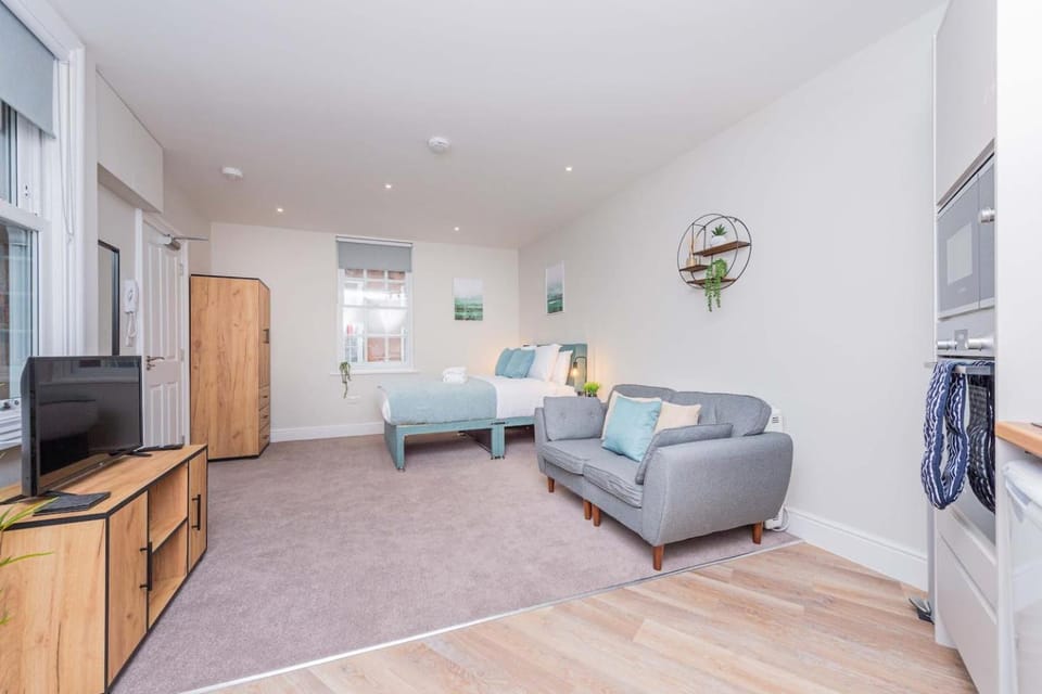Studio 2, Second Floor Leisure and Business Apartment in Shrewsbury