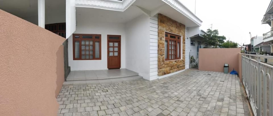 Property building, Patio, Day, Balcony/Terrace, Internal: Not applicable to any particular room