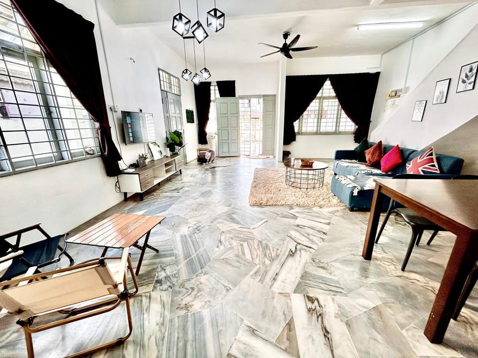 Entire Residential House Alma Bukit Mertajam Spacious 4 bedroom House in Penang