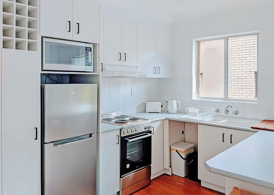 Beachfront 8 Apartment in Middle Arm