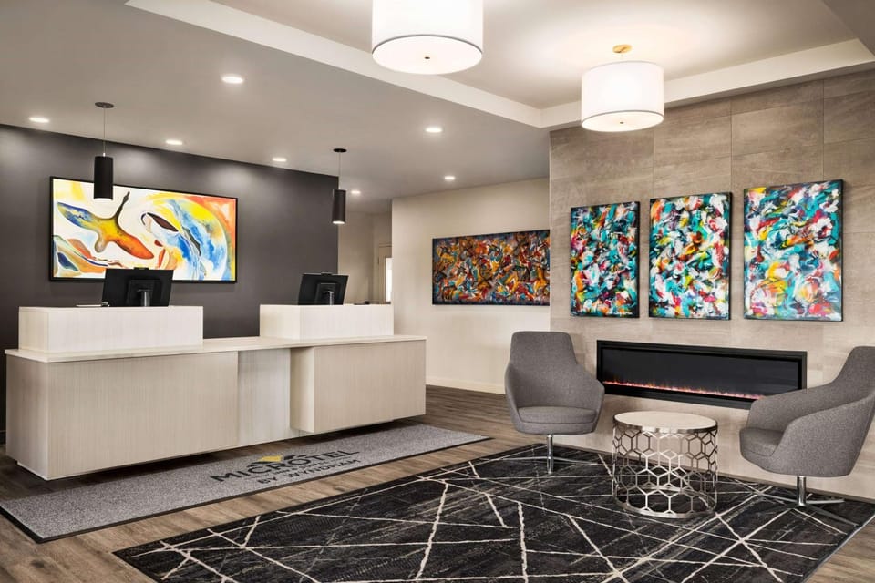 Lobby or reception, Lobby or reception